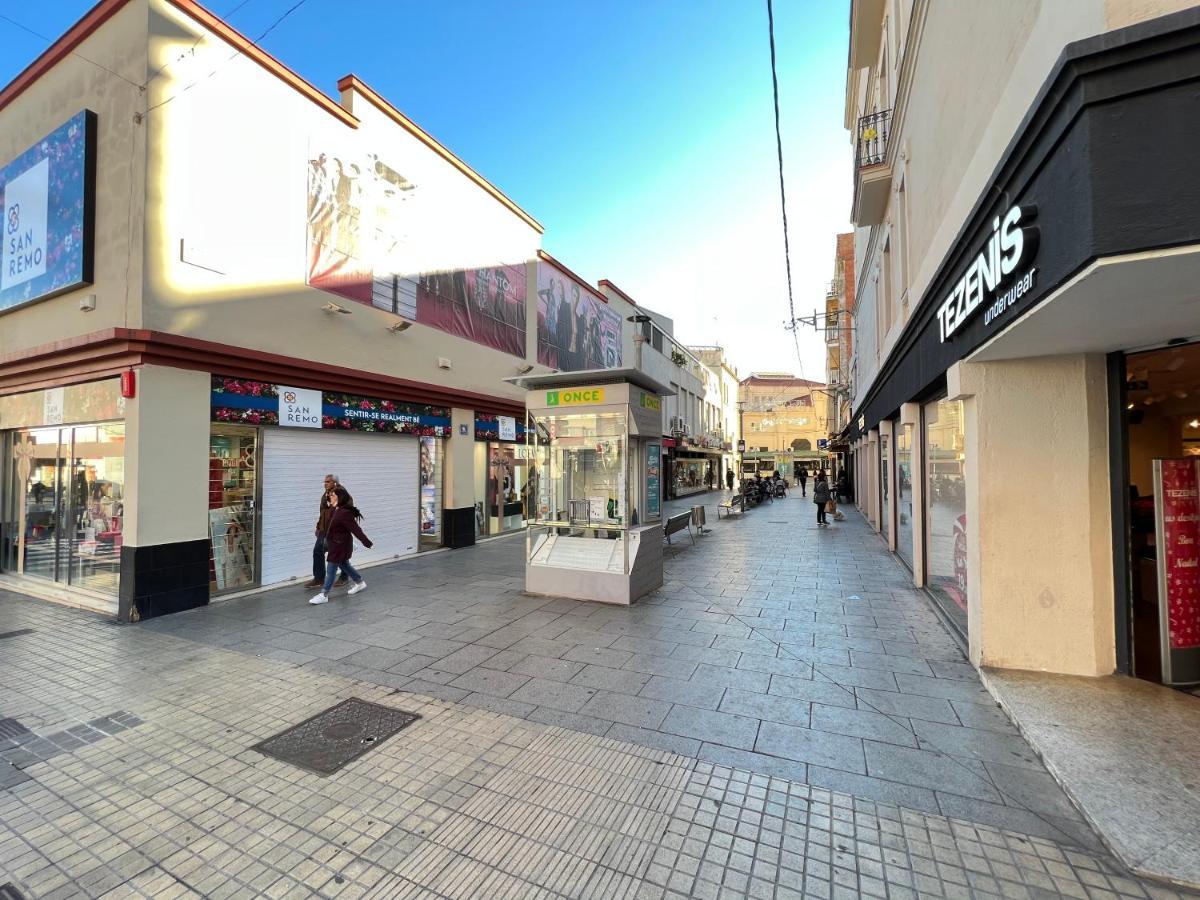 New Camp Nou Apartment/Diret Airport,Beautiful Оспиталет-де-Льобрегат Экстерьер фото