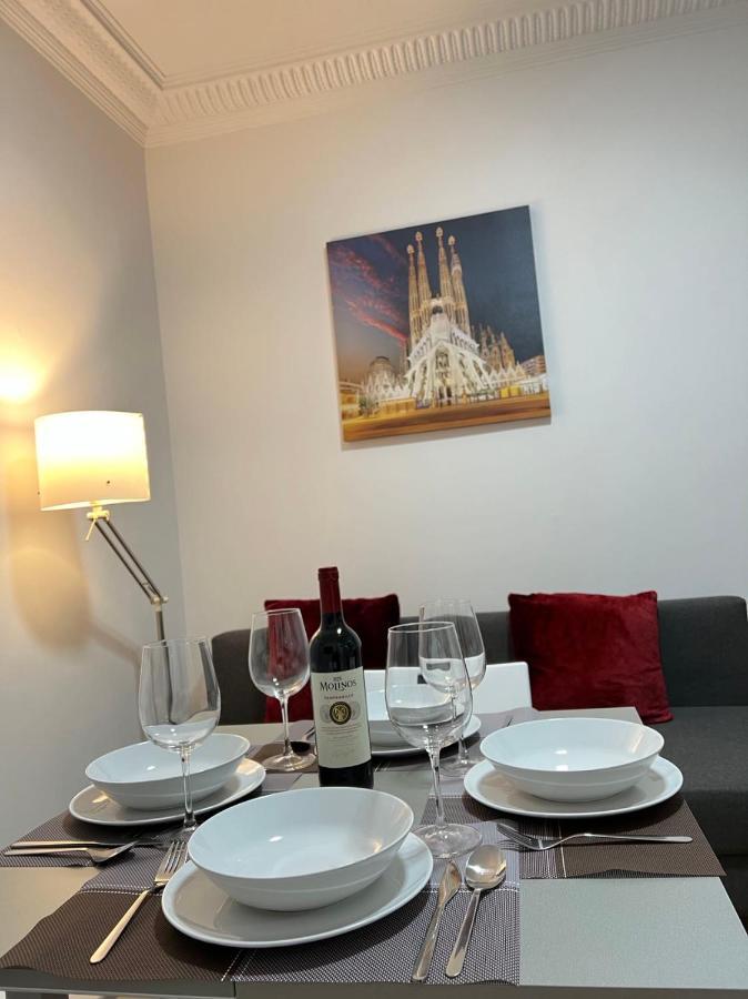 New Camp Nou Apartment/Diret Airport,Beautiful Оспиталет-де-Льобрегат Экстерьер фото