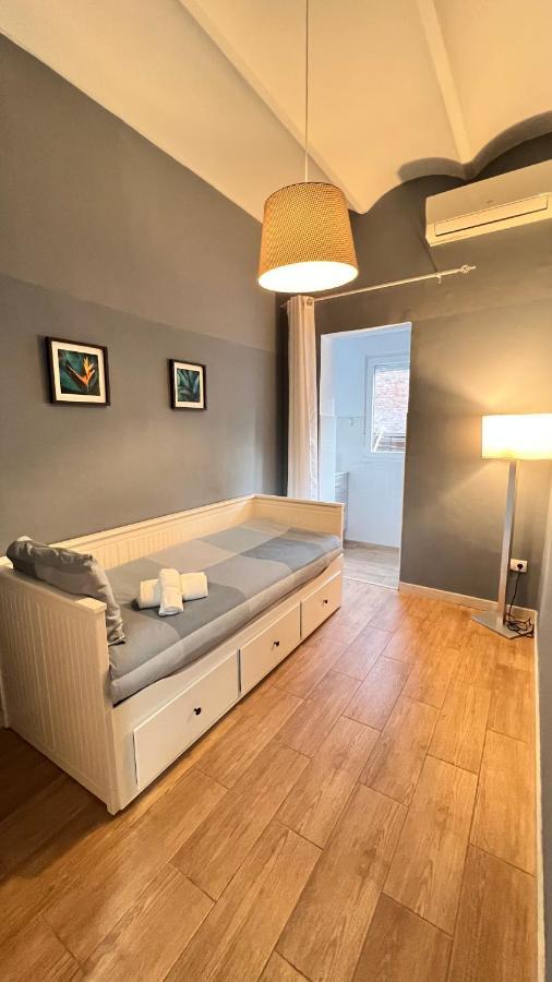 New Camp Nou Apartment/Diret Airport,Beautiful Оспиталет-де-Льобрегат Экстерьер фото